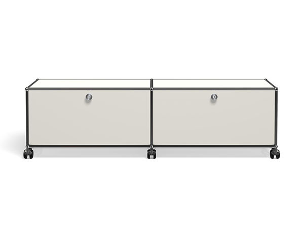 USM Haller  TV Board / USMハラー テレビボード  W / D / H：1523 / 373 / 430mm  ドロップダウンドア × 2、キャスター付き