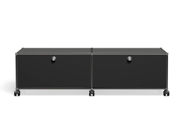 USM Haller  TV Board / USMハラー テレビボード  W / D / H：1523 / 373 / 430mm  ドロップダウンドア × 2、キャスター付き