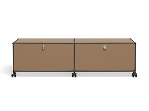 USM Haller  TV Board / USMハラー テレビボード  W / D / H：1523 / 373 / 430mm  ドロップダウンドア × 2、キャスター付き